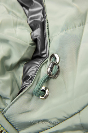 Nefritno zelena zimska bunda s srebrno obrobo