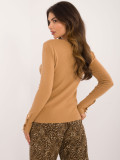 Elegantni camel pulover z dolgimi rokavi