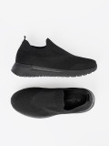 Črne slip-on teniske