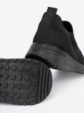 Črne slip-on teniske