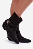 Podloženi črni gležnjarji iz naravnega semiša