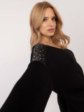 Elegantna črna pulover s aplikacijo