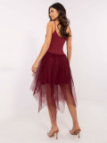 Eleganten komplet v bordo barvi