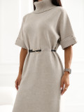 Bež pletena obleka s pasom in kratkimi rokavi