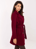 Eleganten prehodni plašč v bordo barvi