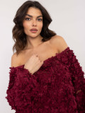 Elegantna bordo bluza z odprtimi rameni