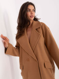 Eleganten prehodni plašč v camel barvi