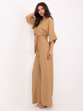 Elegantni komplet v camel barvi