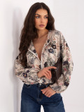 Črna bomber jakna s cvetličnim vzorcem in napihnjenimi rokavi