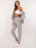 Svetlo sive športne jogger hlače z visokim pasom