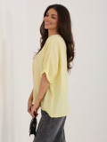 Rumena bluza z V-izrezom in kratkimi rokavi
