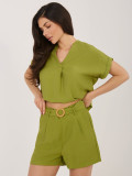 Ženske olivno zelene kratke hlače s pasom