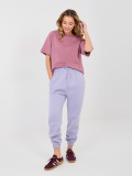 Ženske športne hlače v svetlo vijolični barvi z visokim pasom