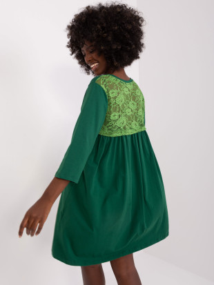 Elegantna zelena obleka