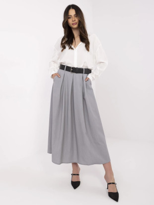 Elegantna maxi krila s stilskim pasom