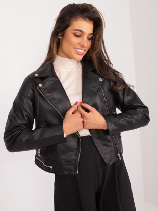Stilna črna jakna iz ekokože