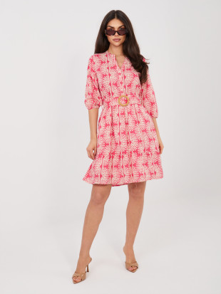 Koralna obleka s pasom in volančki