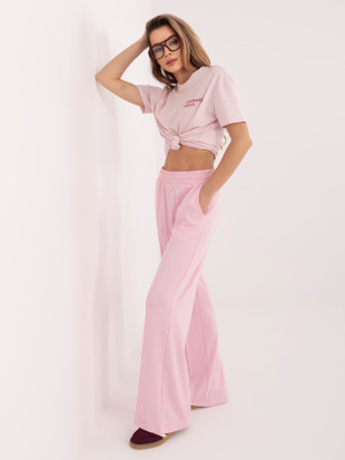 Široke roza trenirke